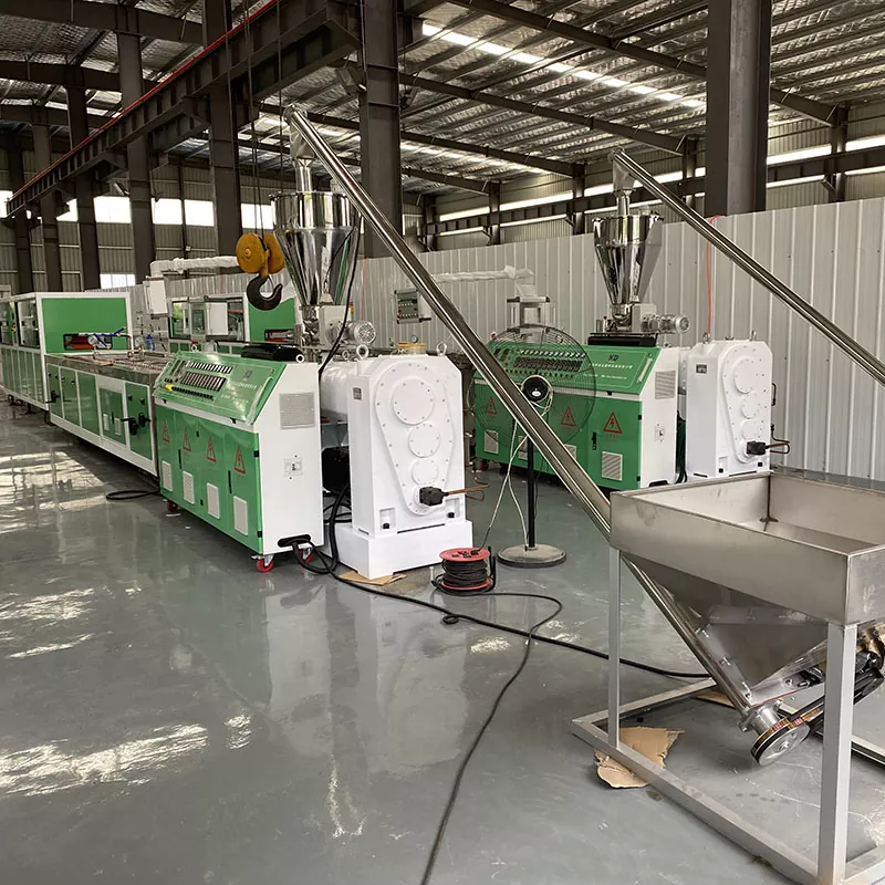 Zijn er innovaties in de productielijnen van PVC plastic stalen deur- en raamprofielproductielijnen?